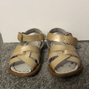Saltwater sandals- toddler girl size 5